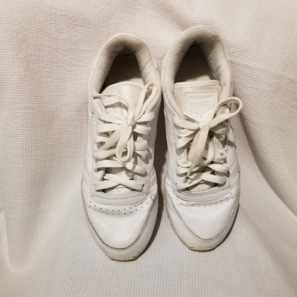 Classic Reebok - Picture 5 of 6